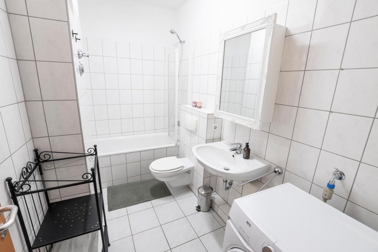 Mein Bruehl-Stadtmitte, Fusslaeufig Zur Tu Und Bibliothek Apartment Кемниц Екстериор снимка